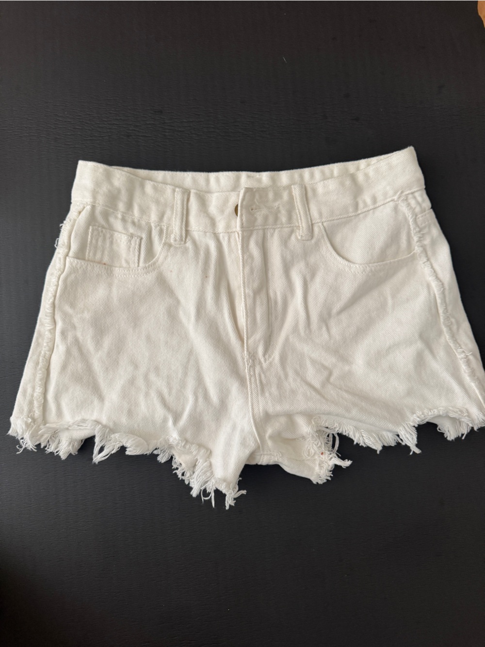 SHEIN White Frayed Hem Denim Shorts